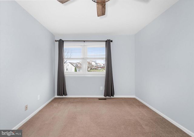 26 OLD STABLE LN, Newark, DE 19711