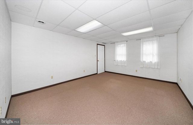 26 OLD STABLE LN, Newark, DE 19711