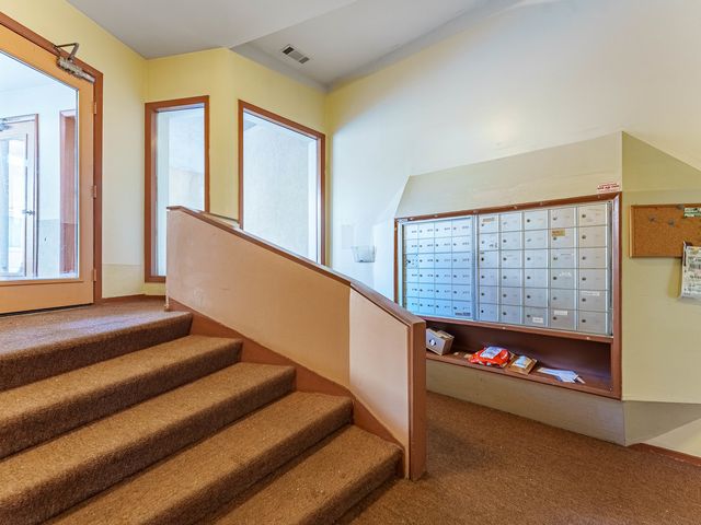 6337 Roosevelt Road 309, Berwyn, IL 60402