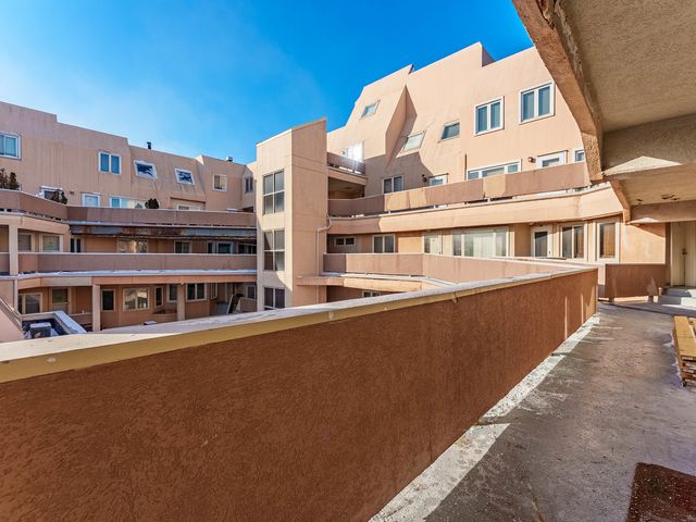 6337 Roosevelt Road 309, Berwyn, IL 60402