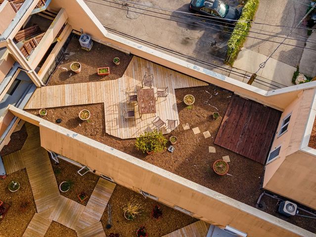 6337 Roosevelt Road 309, Berwyn, IL 60402