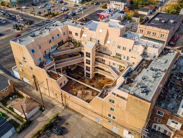 6337 Roosevelt Road 309, Berwyn, IL 60402