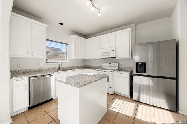 3734 Grissom Oaks, San Antonio, TX 78251