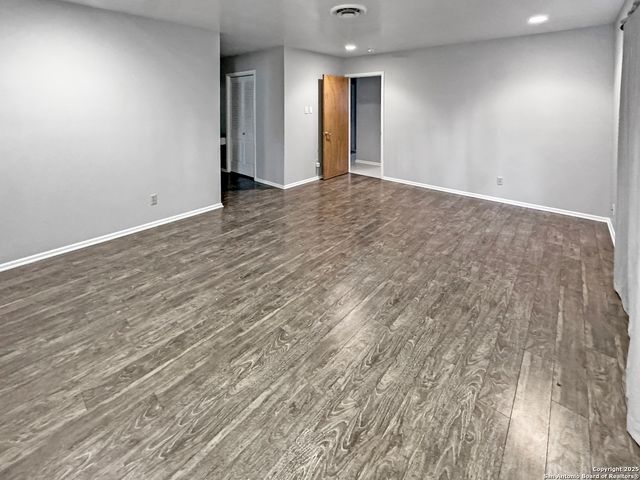 10502 BURR OAK DR, San Antonio, TX 78230