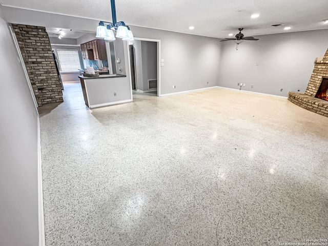 10502 BURR OAK DR, San Antonio, TX 78230