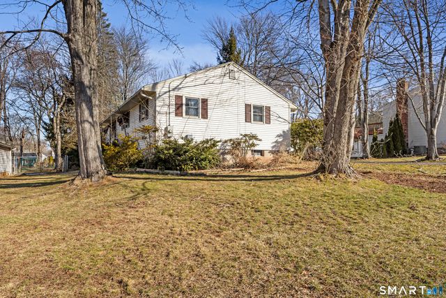 24 Old Musket Drive, Newington, CT 06111