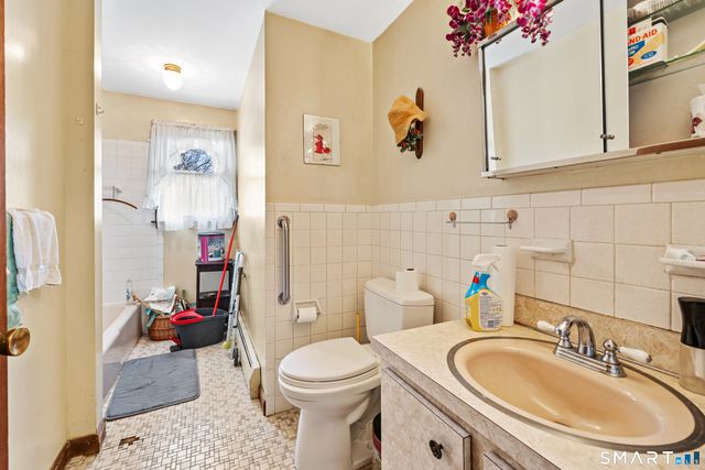 24 Old Musket Drive, Newington, CT 06111