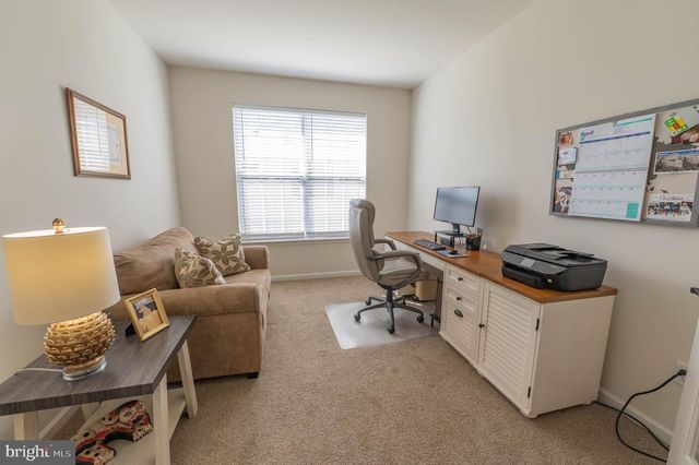 4085 EVENINGSTAR RD, Emmaus, PA 18049