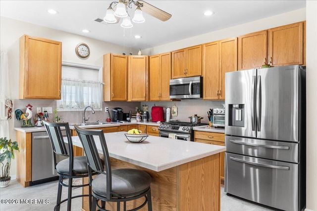 53 Yates Road, Manalapan, NJ 07726