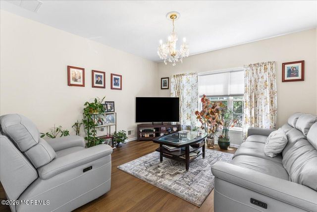 53 Yates Road, Manalapan, NJ 07726