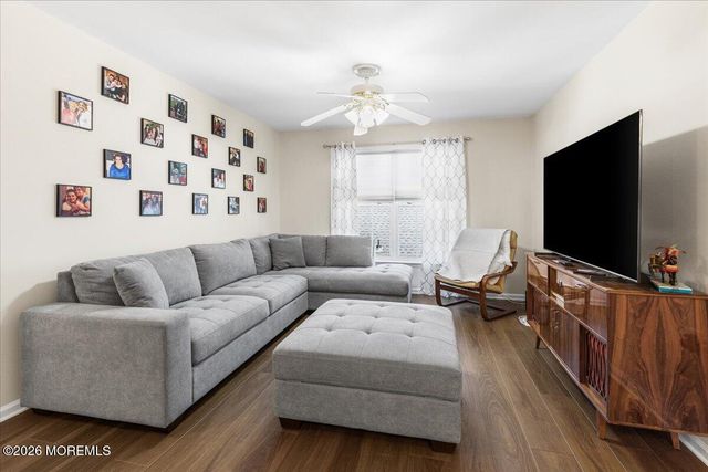 53 Yates Road, Manalapan, NJ 07726