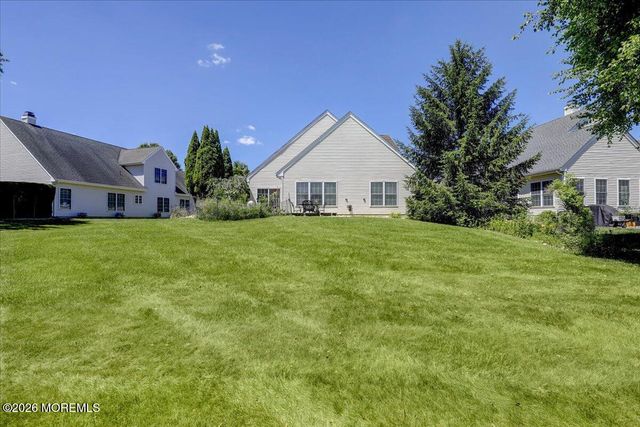 53 Yates Road, Manalapan, NJ 07726