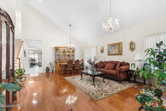 53 Yates Road, Manalapan, NJ 07726