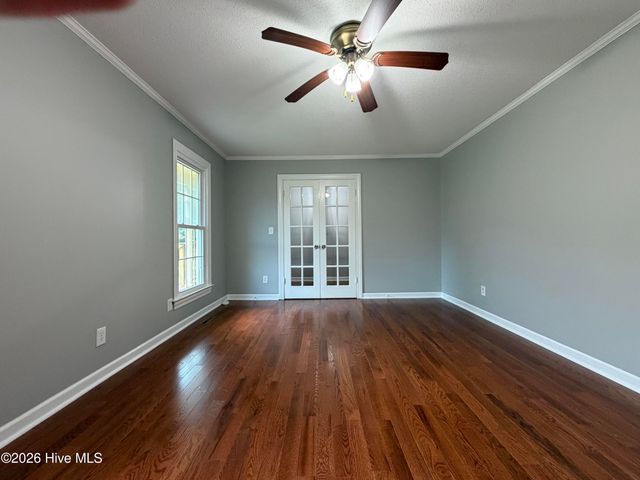 2010 Westwood Drive, Kinston, NC 28504