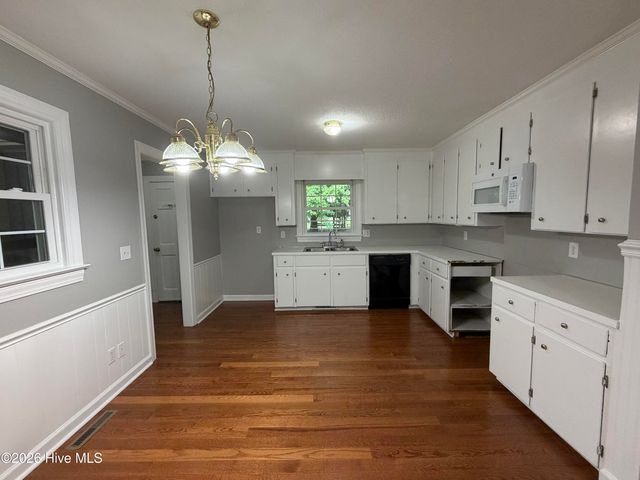 2010 Westwood Drive, Kinston, NC 28504