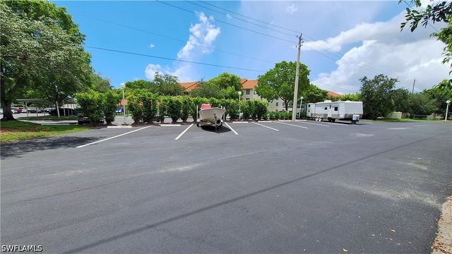 4690 Saint Croix LN 411, Naples, FL 34109