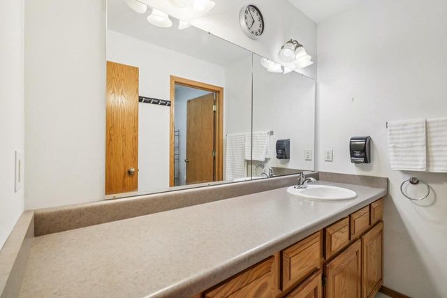 1218 Jasmine Drive, Madison, WI 53719