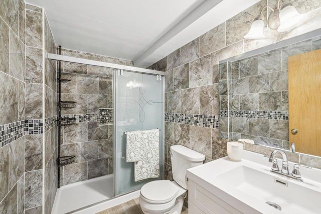 1218 Jasmine Drive, Madison, WI 53719
