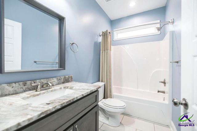 307 Ledford Way, Bonaire, GA 31005