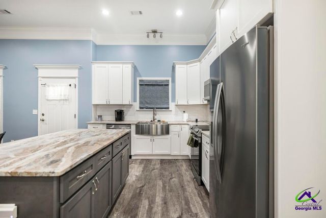 307 Ledford Way, Bonaire, GA 31005