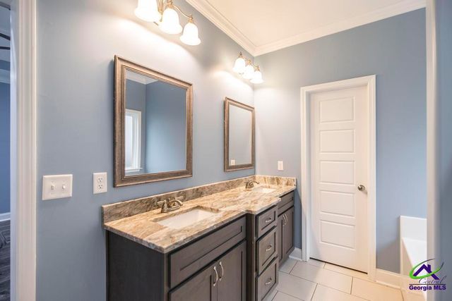 307 Ledford Way, Bonaire, GA 31005