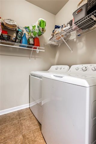 4261 Meadow Creek Circle, Fayetteville, AR 72703