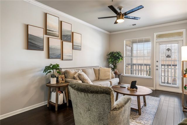 4261 Meadow Creek Circle, Fayetteville, AR 72703