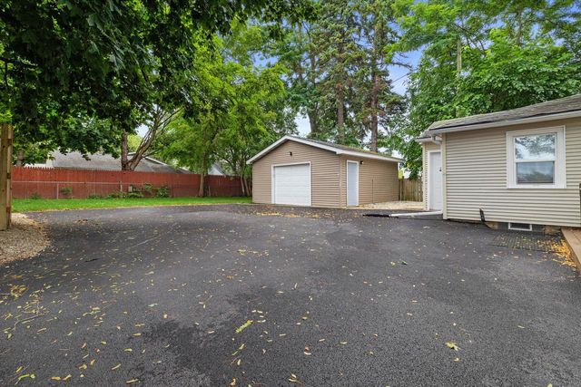 6411 Sheridan ROAD, Kenosha, WI 53143