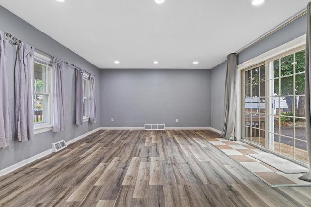 6411 Sheridan ROAD, Kenosha, WI 53143
