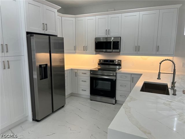 2657 2nd AVE SE, Naples, FL 34117