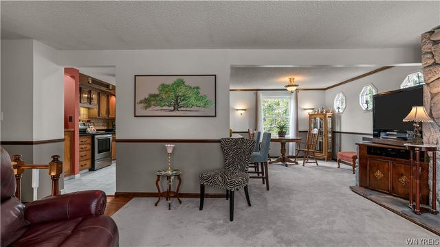 116 Roycroft Drive, West Seneca, NY 14224