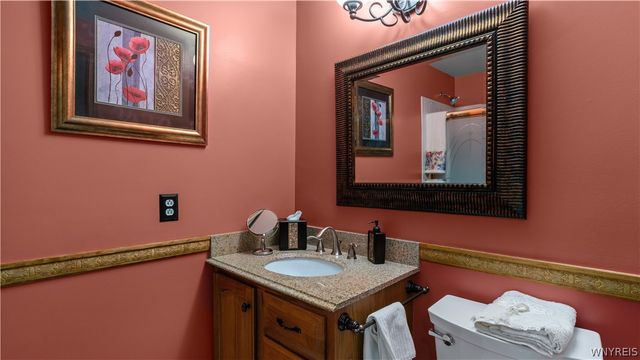 116 Roycroft Drive, West Seneca, NY 14224