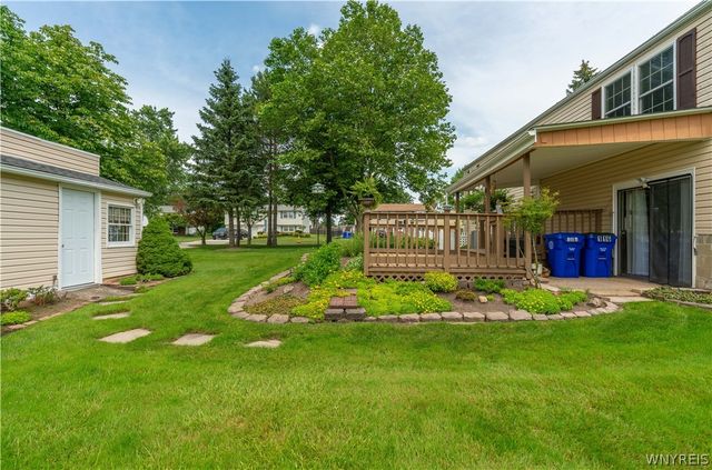 116 Roycroft Drive, West Seneca, NY 14224