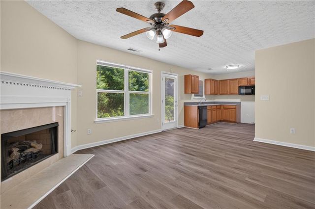 9426 Lakeview Road, Union City, GA 30291