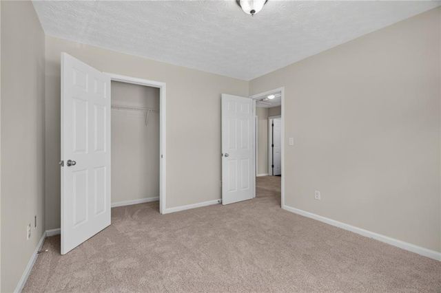 9426 Lakeview Road, Union City, GA 30291