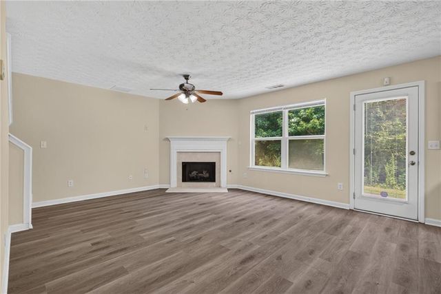 9426 Lakeview Road, Union City, GA 30291