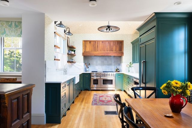 80 Mason Terrace, Brookline, MA 02446