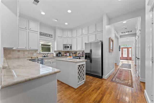 501 Columbia Street, Houston, TX 77007