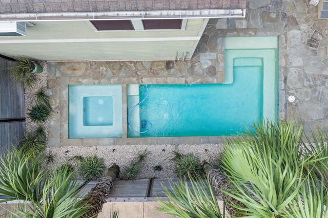 501 Columbia Street, Houston, TX 77007