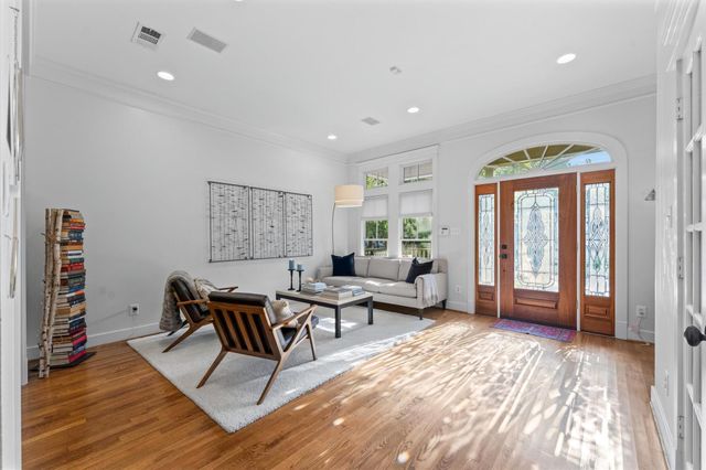501 Columbia Street, Houston, TX 77007