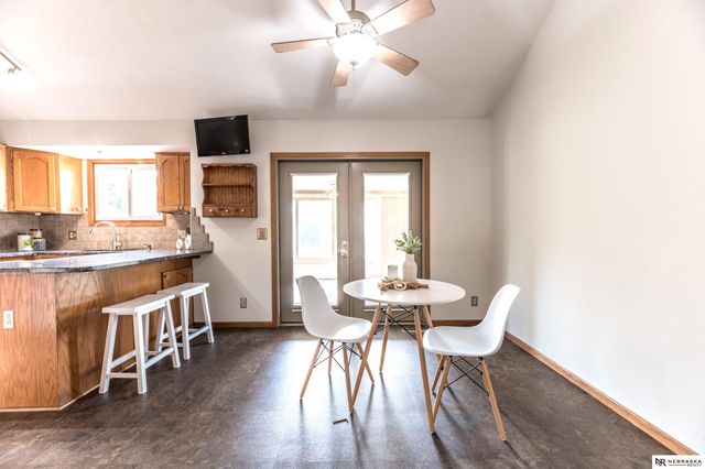 8111 S 152nd Street, Omaha, NE 68138
