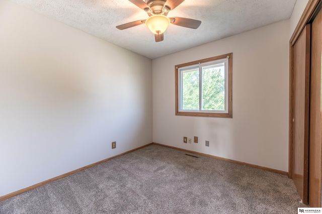8111 S 152nd Street, Omaha, NE 68138