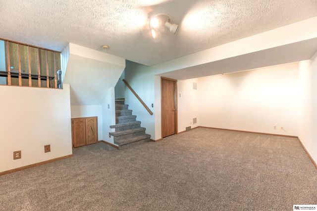 8111 S 152nd Street, Omaha, NE 68138