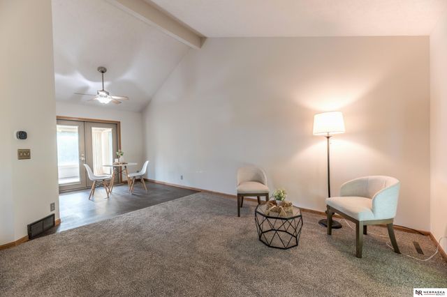 8111 S 152nd Street, Omaha, NE 68138