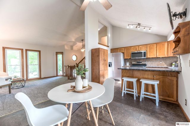 8111 S 152nd Street, Omaha, NE 68138