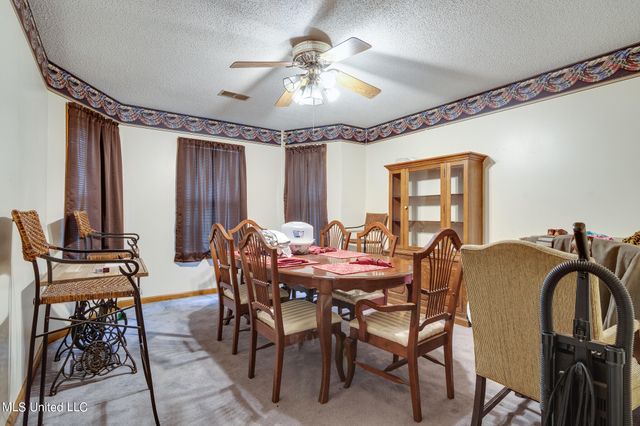 6741 Hacks Cross Road, Olive Branch, MS 38654