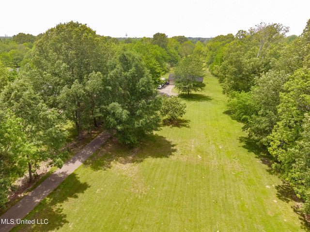 6741 Hacks Cross Road, Olive Branch, MS 38654