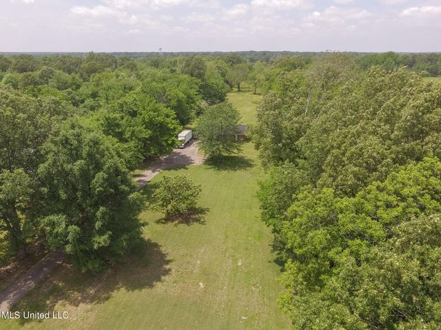 6741 Hacks Cross Road, Olive Branch, MS 38654