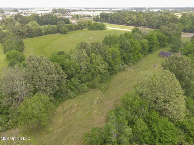 6741 Hacks Cross Road, Olive Branch, MS 38654