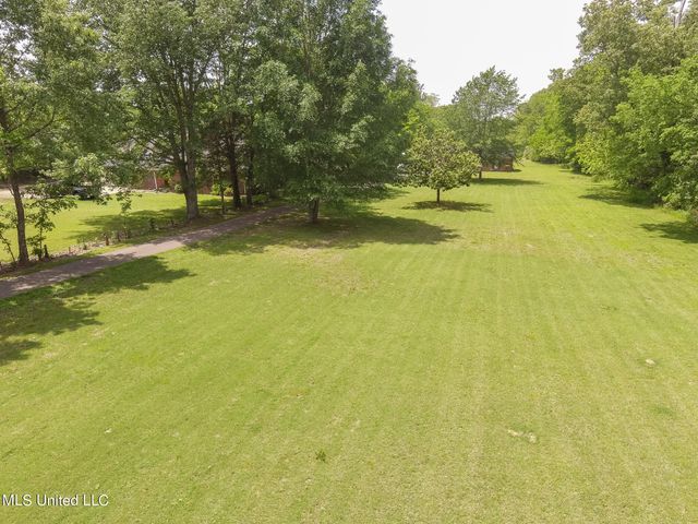 6741 Hacks Cross Road, Olive Branch, MS 38654